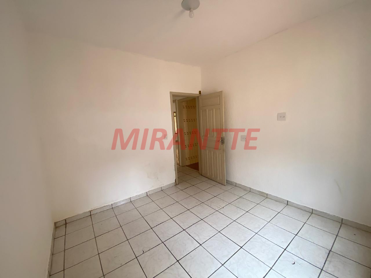 Casa terrea de 154m² com 3 quartos em Vila Serralheiro