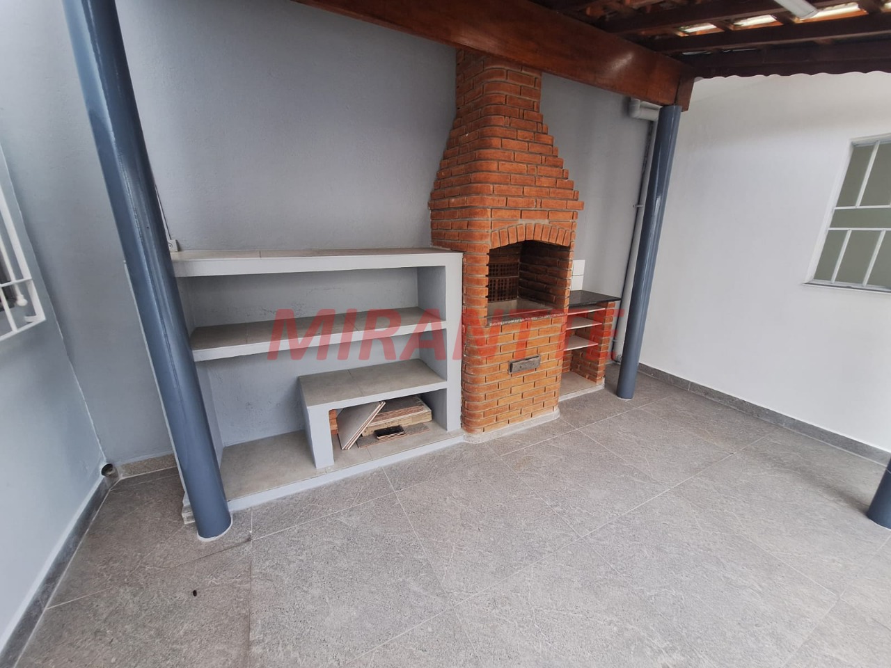 Sobrado de 191m² com 3 quartos em Água Fria