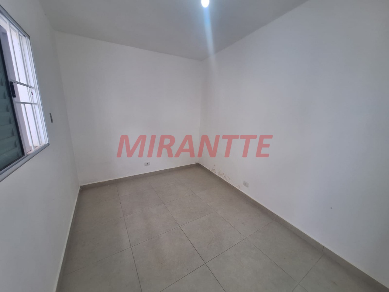 Sobrado de 191m² com 3 quartos em Água Fria