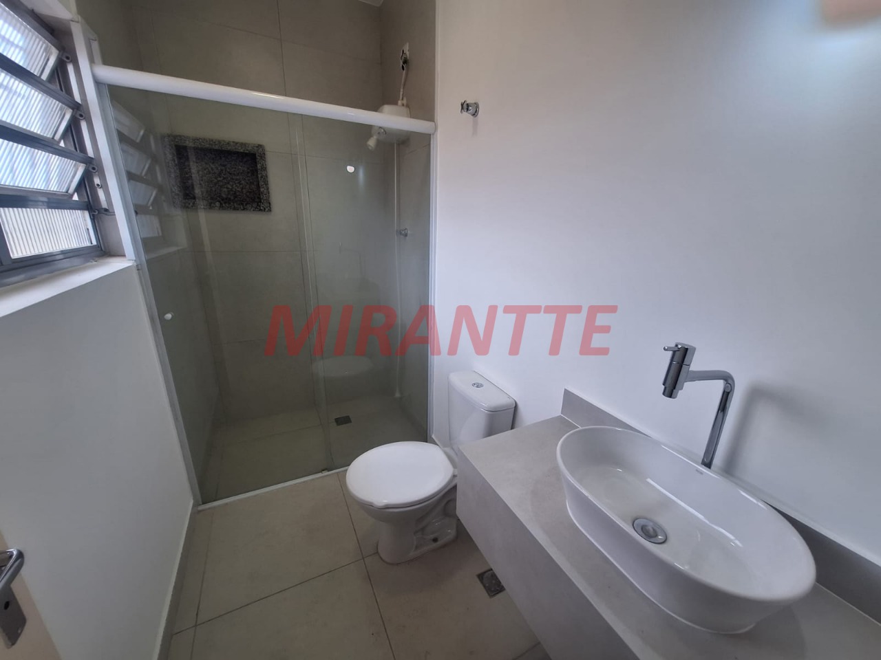 Sobrado de 191m² com 3 quartos em Água Fria