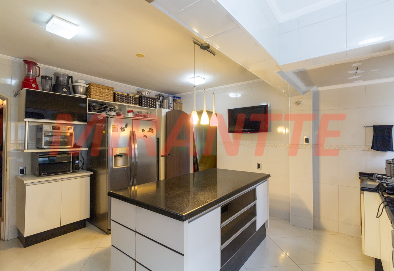 Apartamento de 200m² com 4 quartos em Santana