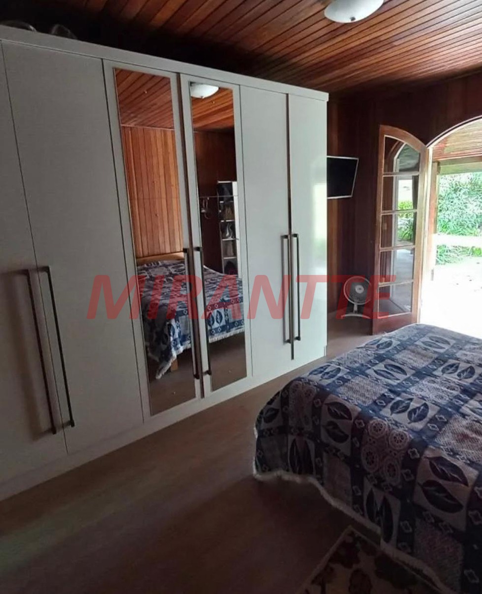 Cond. fechado de 277.37m² com 3 quartos em Serra da Cantareira