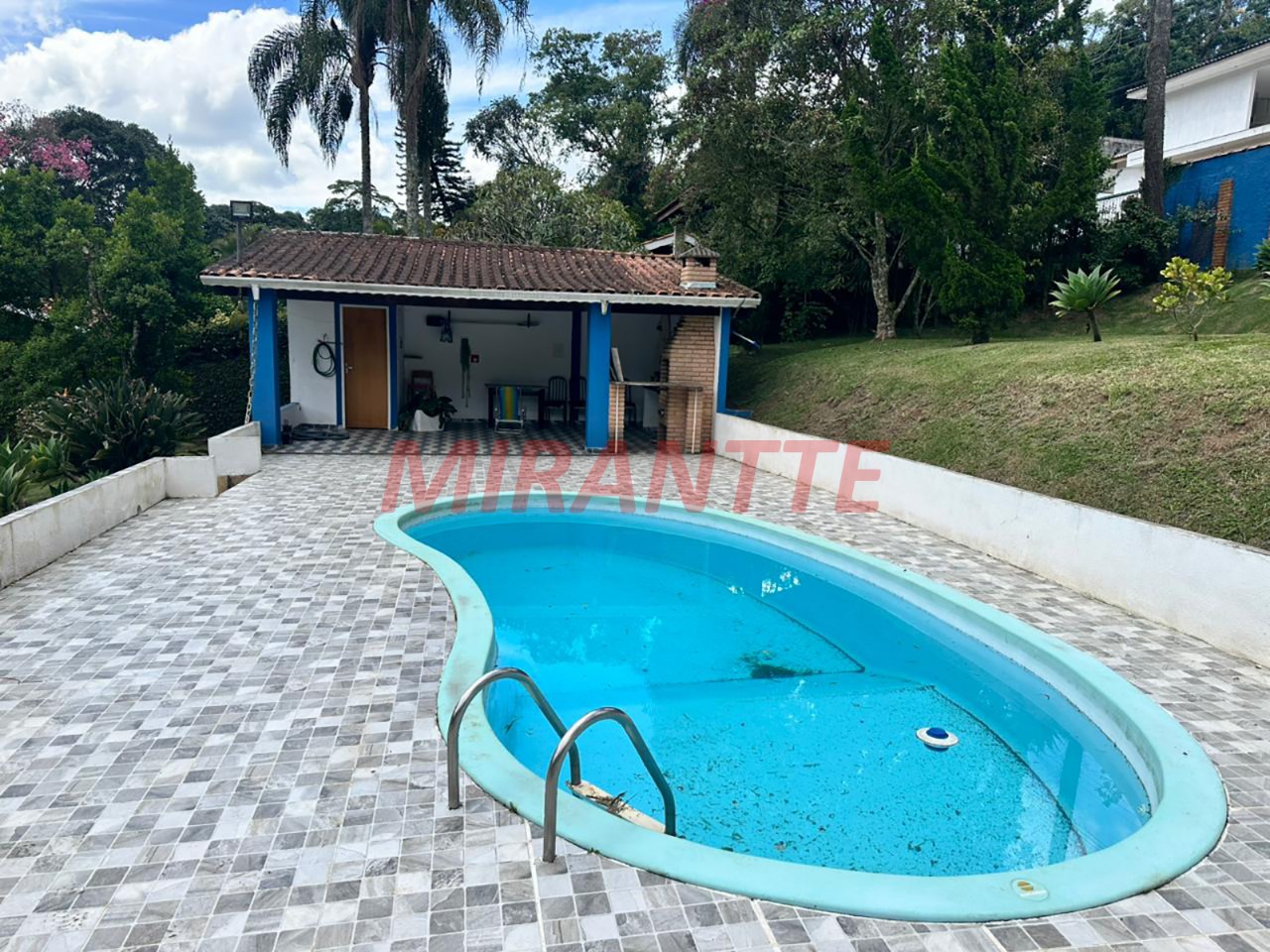 Cond. fechado de 277.37m² com 3 quartos em Serra da Cantareira
