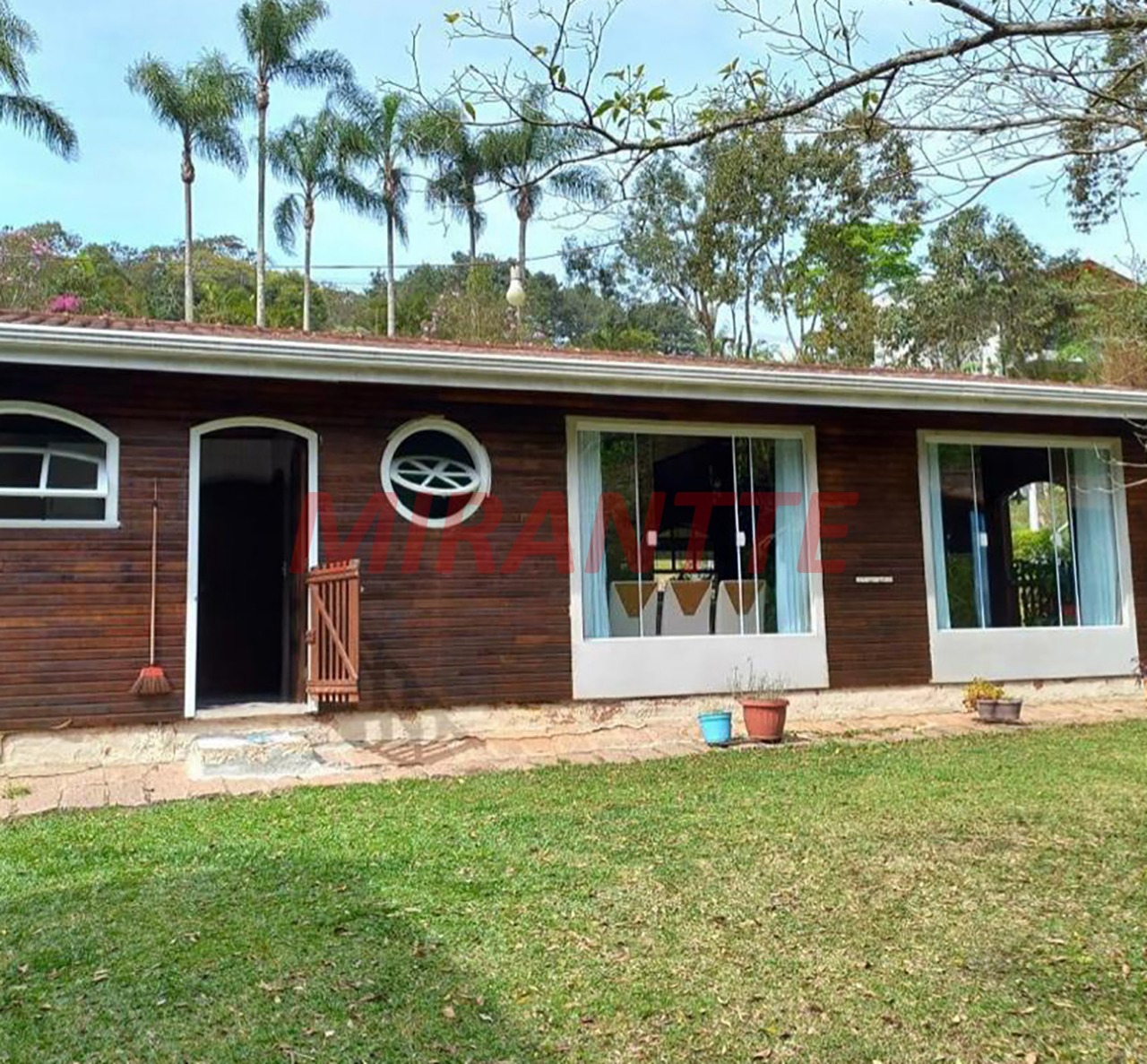 Cond. fechado de 277.37m² com 3 quartos em Serra da Cantareira
