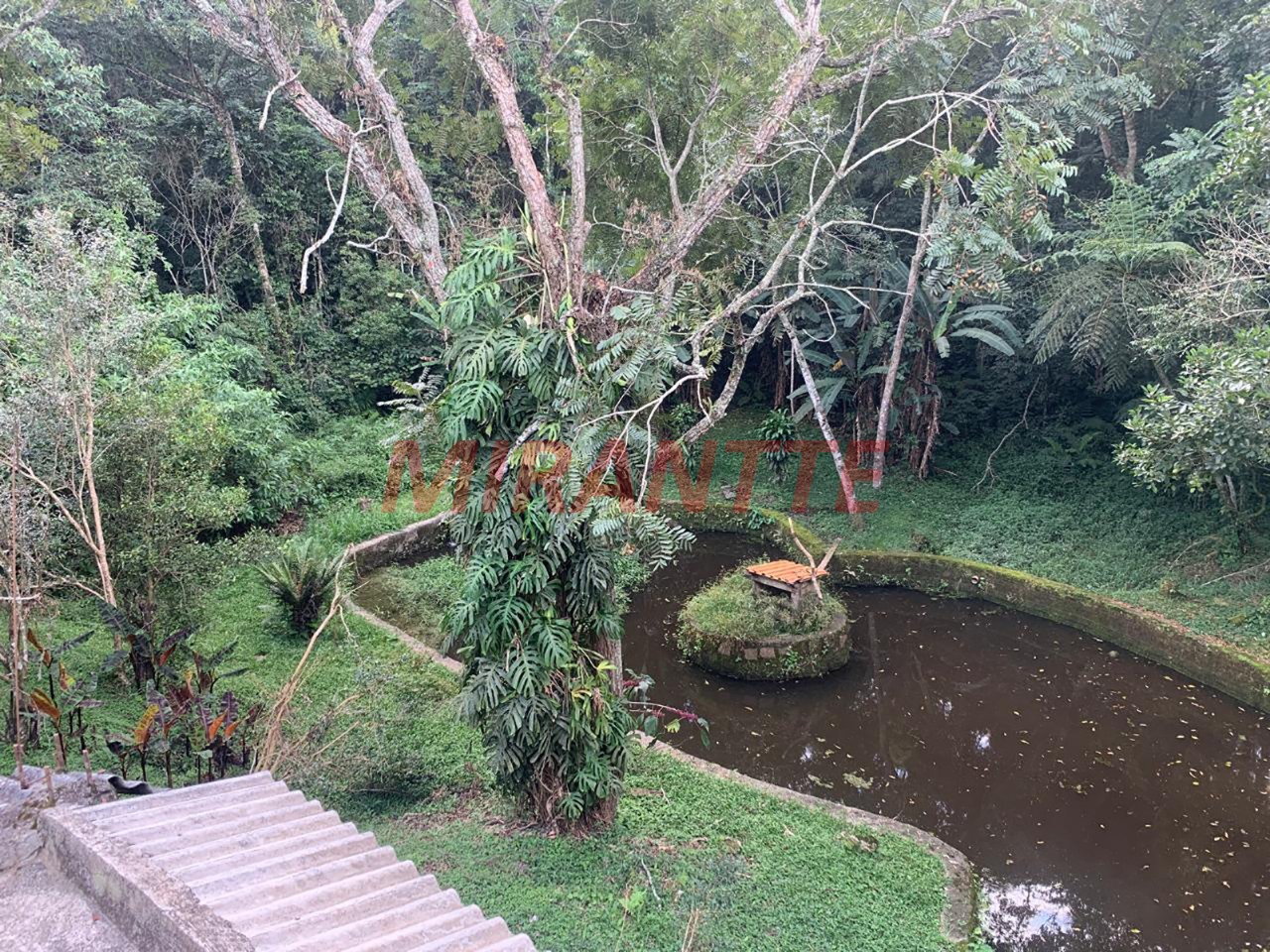 Cond. fechado de 277.37m² com 3 quartos em Serra da Cantareira