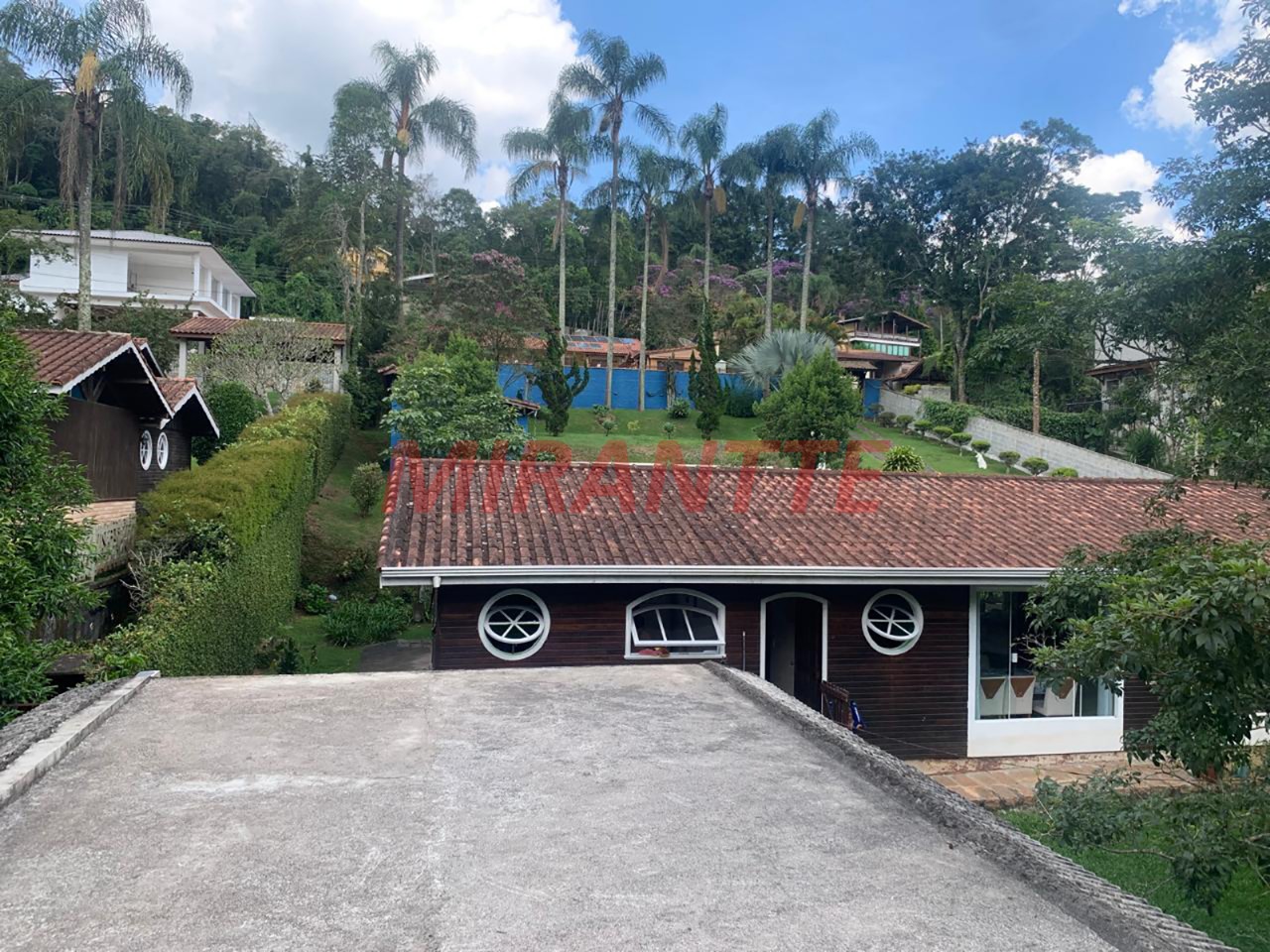 Cond. fechado de 277.37m² com 3 quartos em Serra da Cantareira