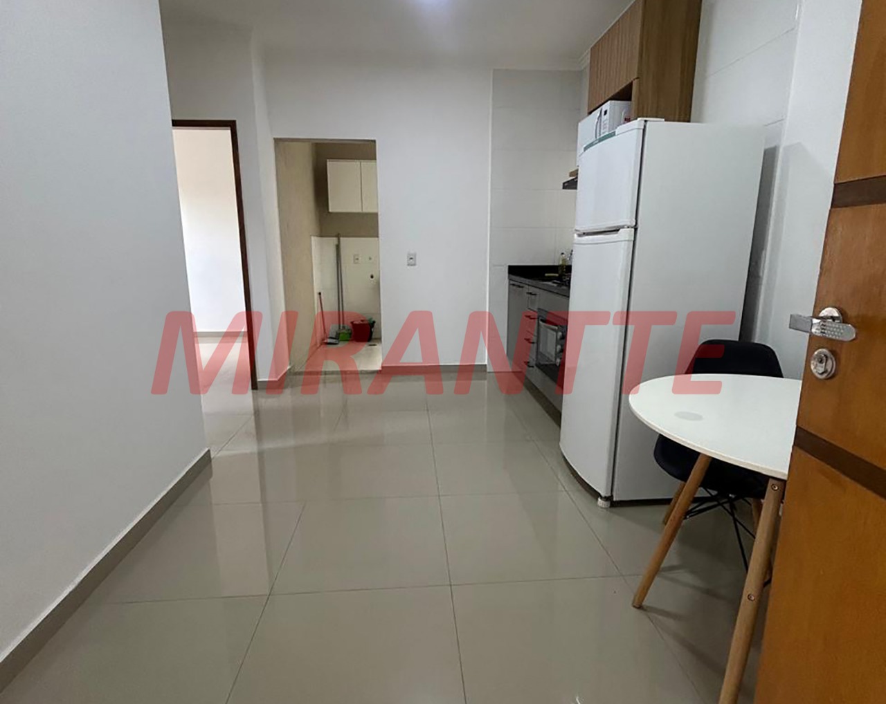 Apartamento de 45m² com 2 quartos em Água Fria