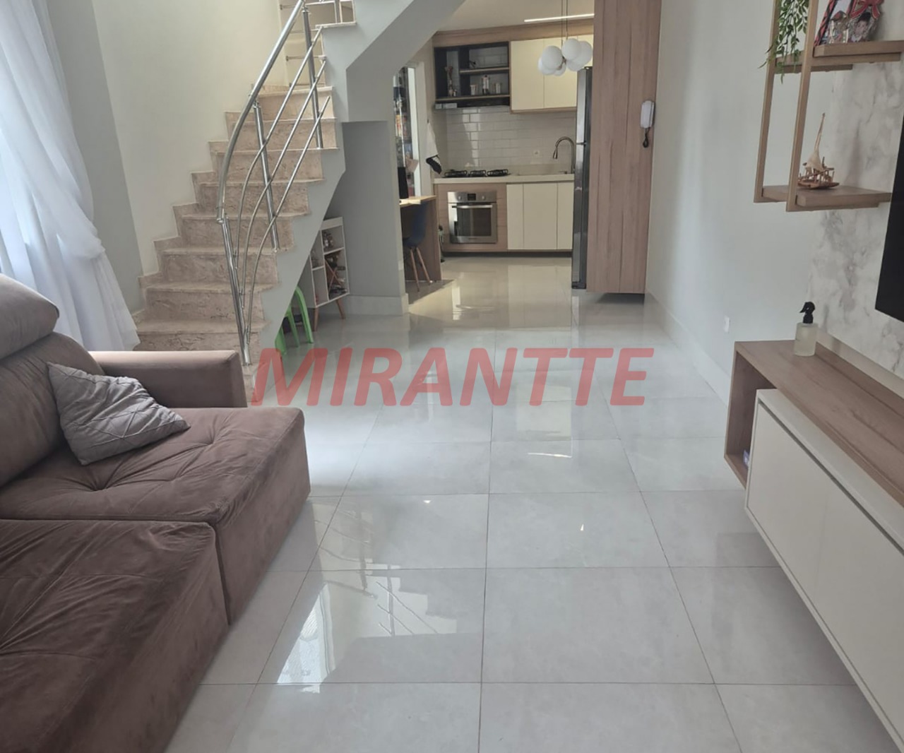 Sobrado de 90m² com 3 quartos em Vila Nivi