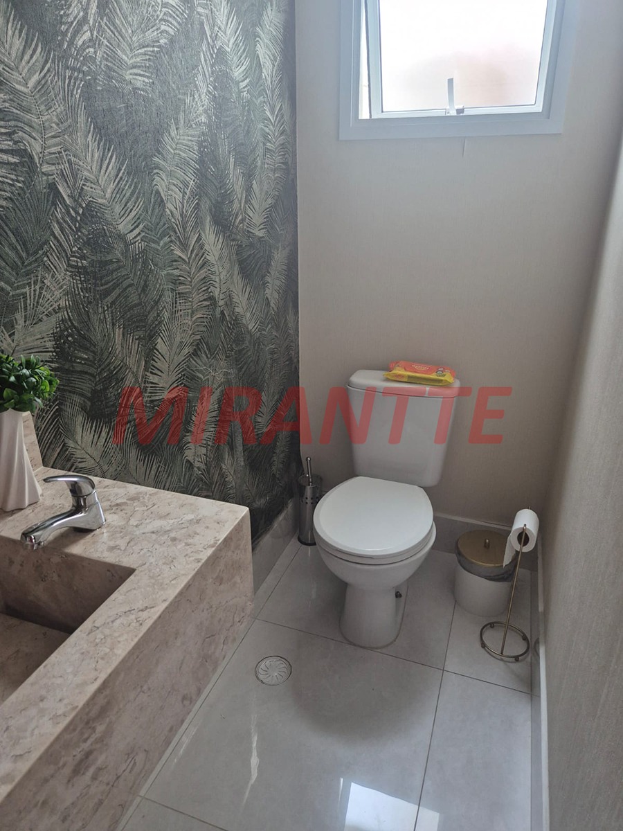 Sobrado de 90m² com 3 quartos em Vila Nivi