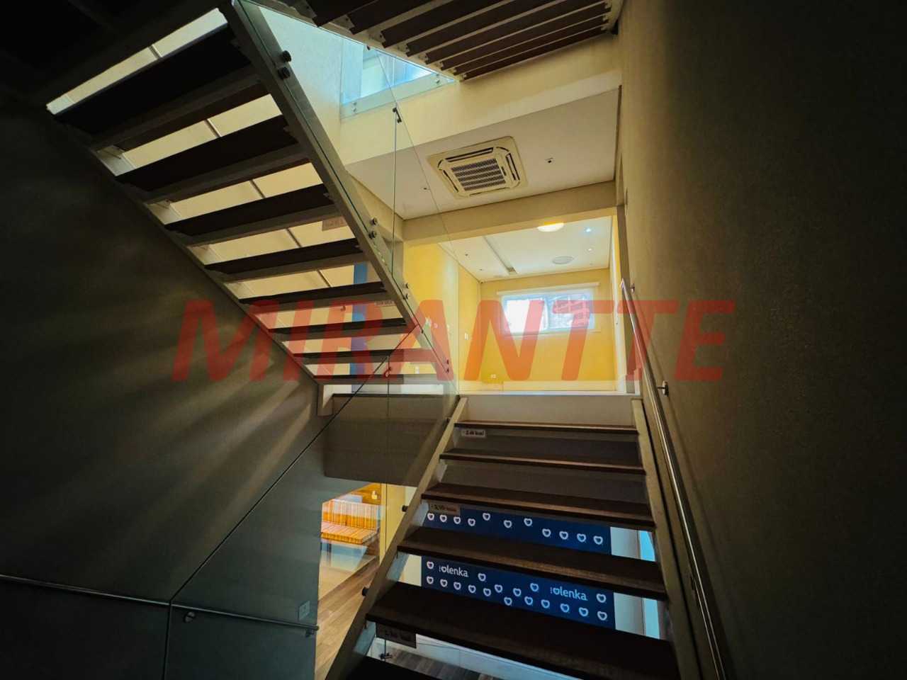 Comercial de 750m² em Santana