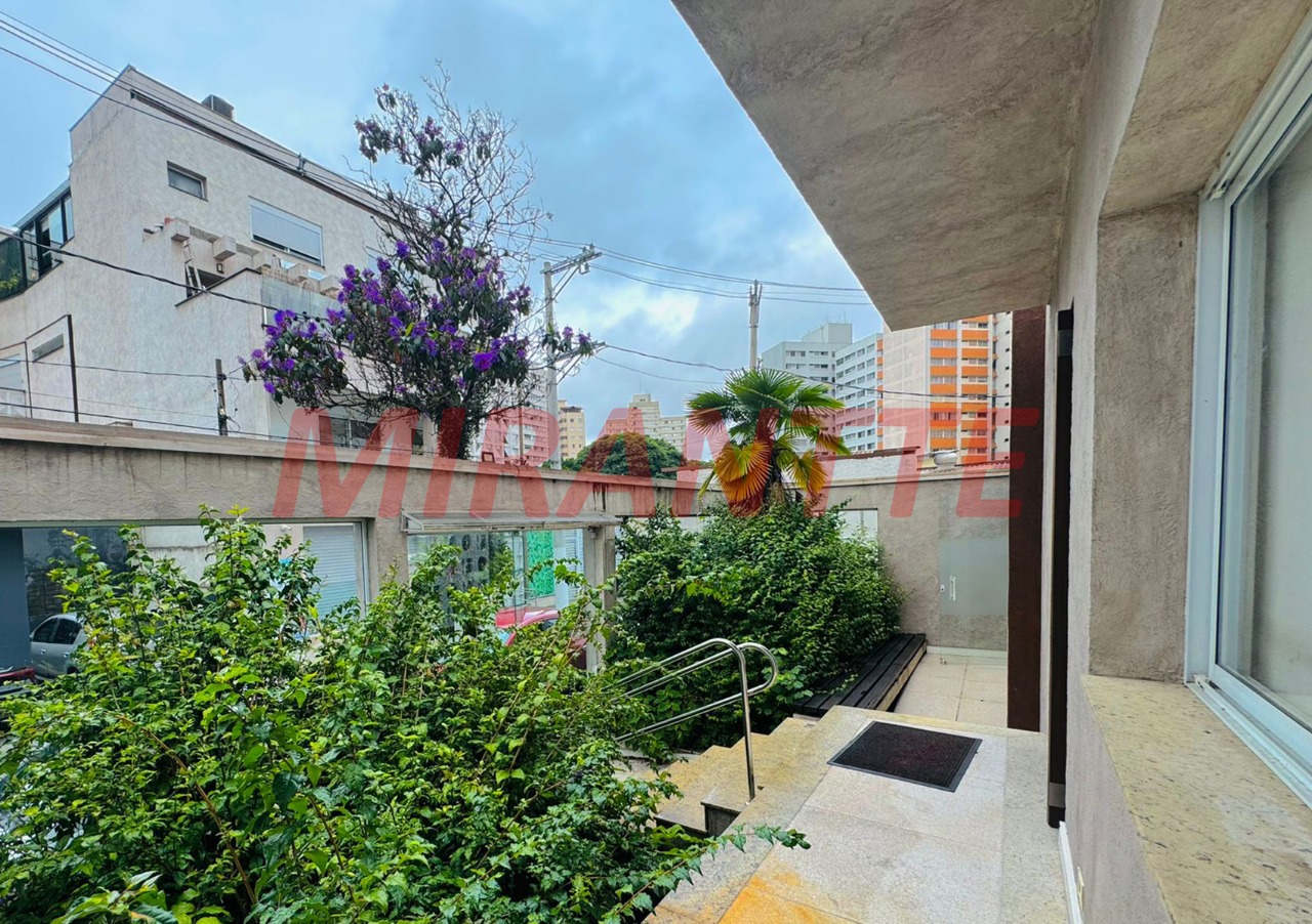 Comercial de 750m² em Santana
