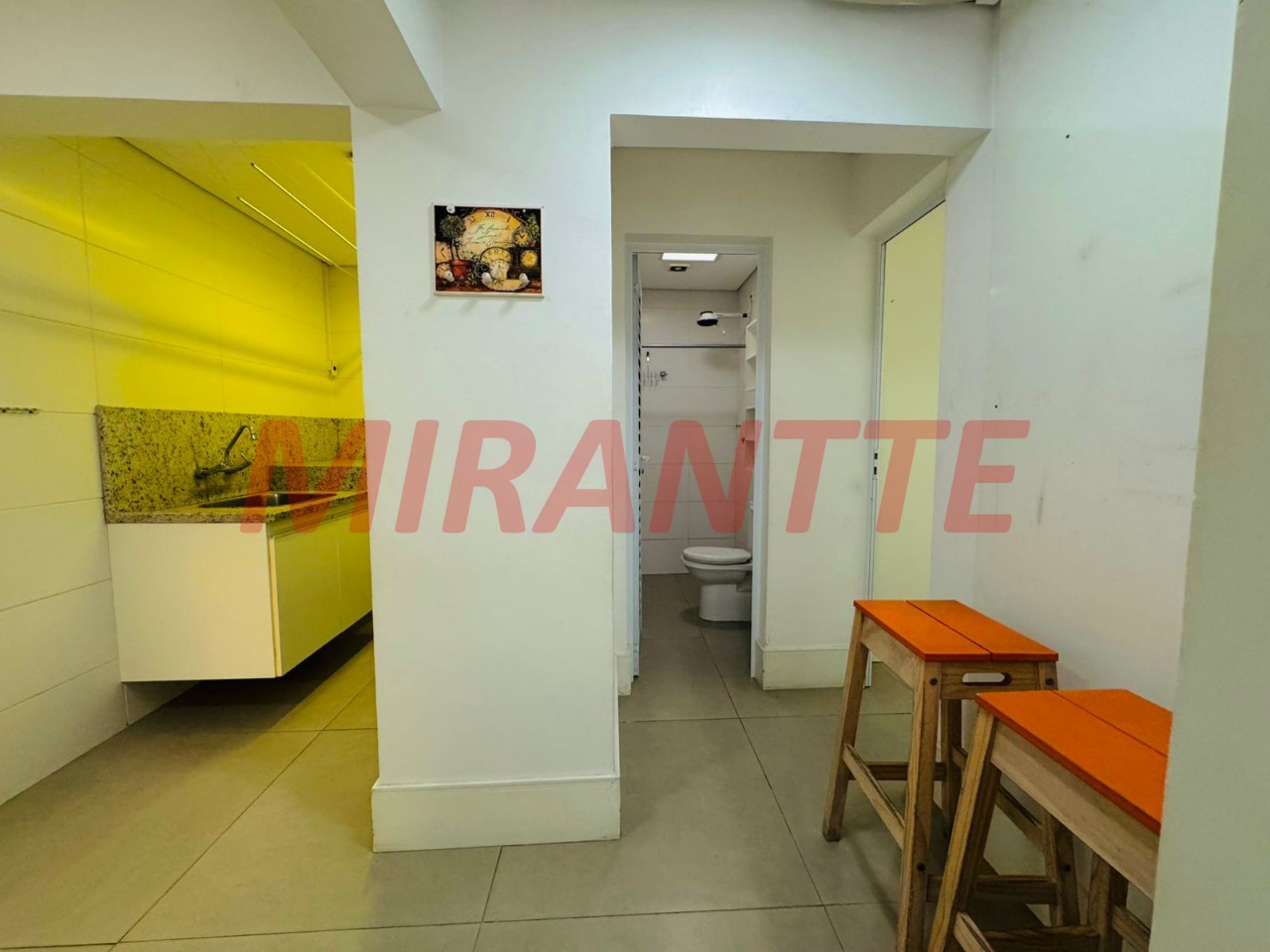 Comercial de 750m² em Santana