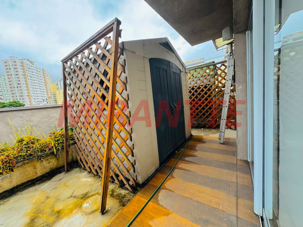 Comercial de 750m² em Santana