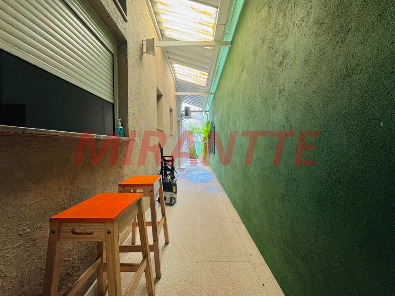 Comercial de 750m² em Santana