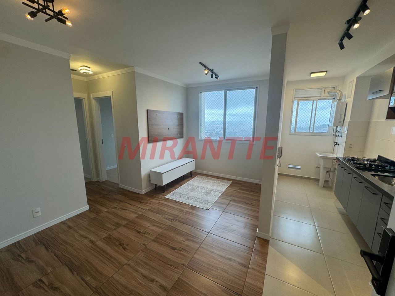 Apartamento de 42m² com 2 quartos em Loteamento City Jaraguá