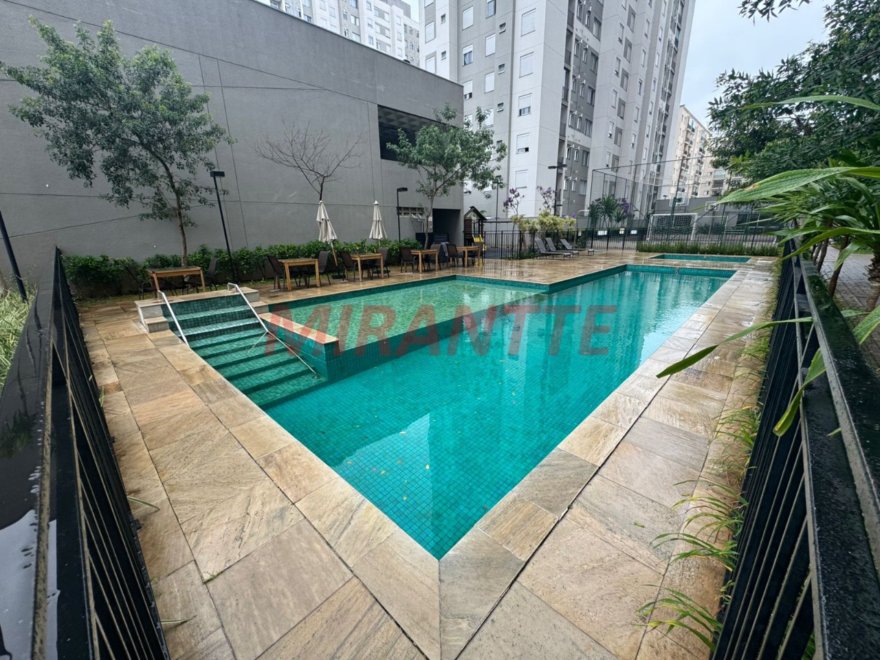 Apartamento de 42m² com 2 quartos em Loteamento City Jaraguá