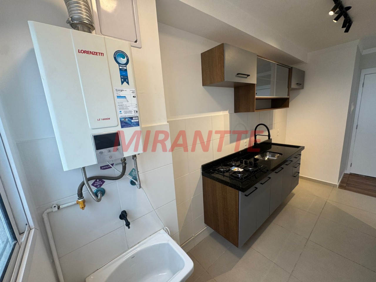 Apartamento de 42m² com 2 quartos em Loteamento City Jaraguá