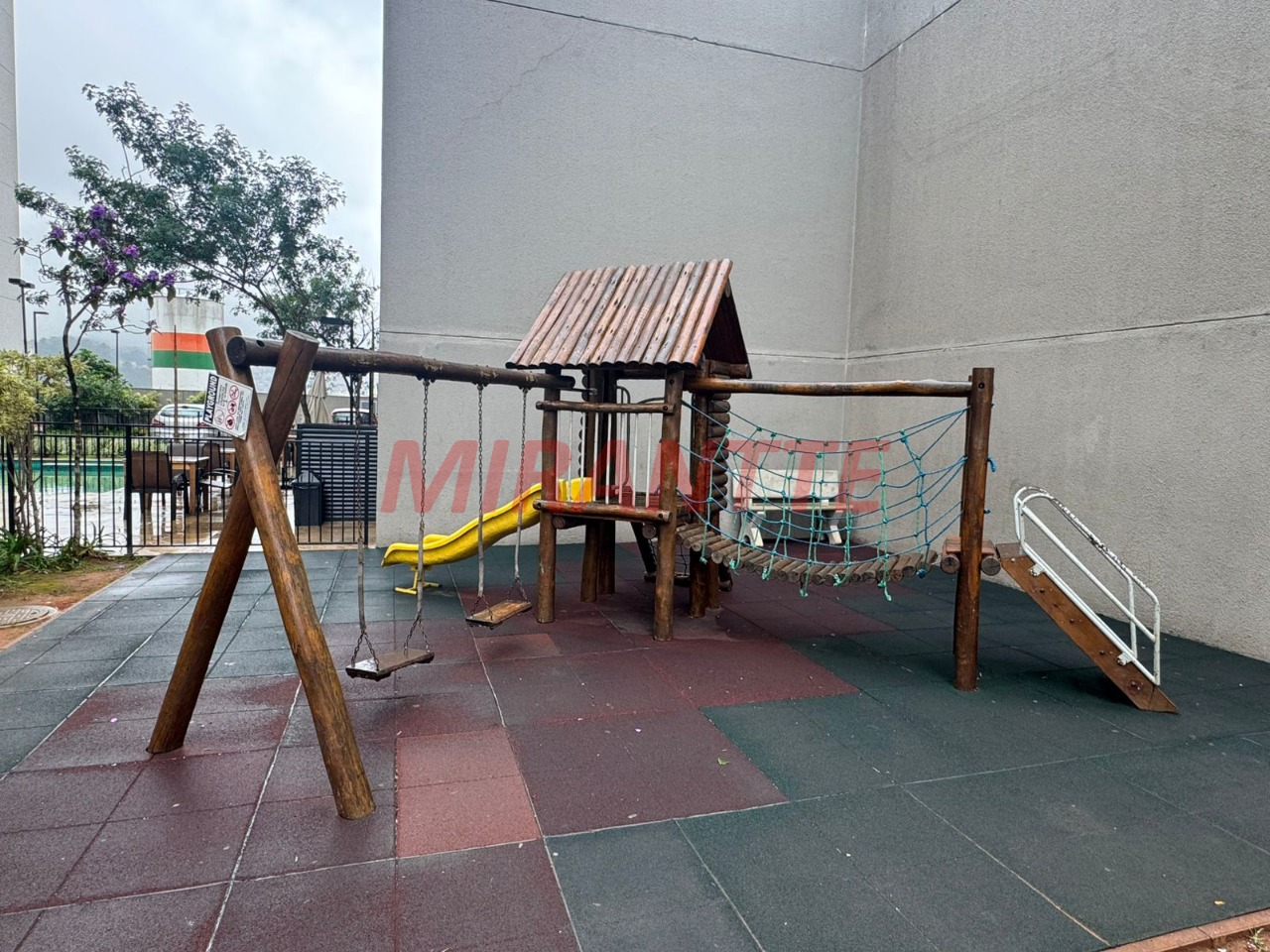 Apartamento de 42m² com 2 quartos em Loteamento City Jaraguá