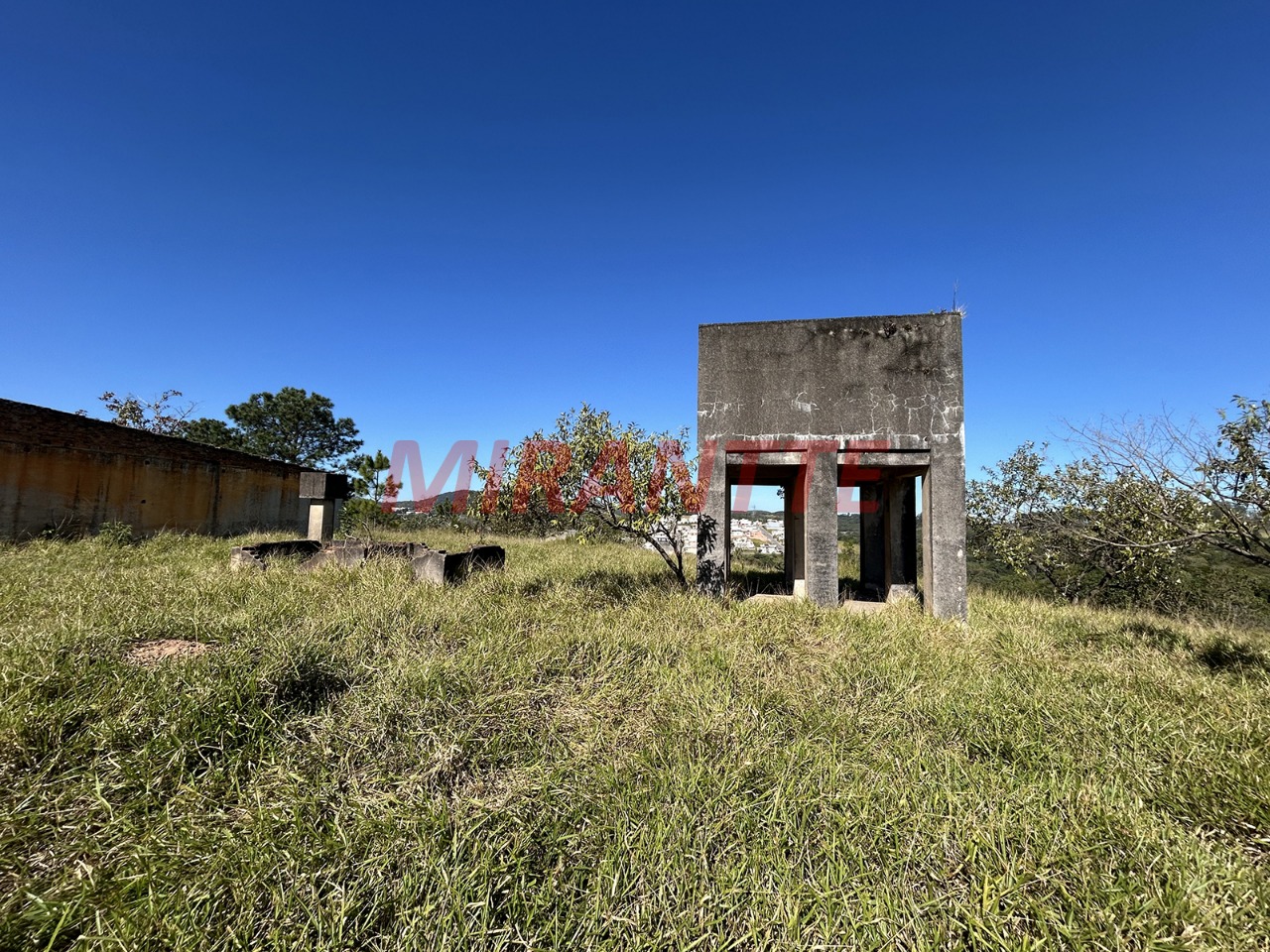 Terreno de 0m² em Canjica (Terra Preta)