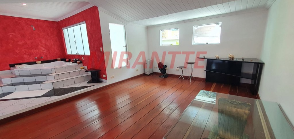 Cond. fechado de 570m² com 4 quartos em Jardim Ibiratiba