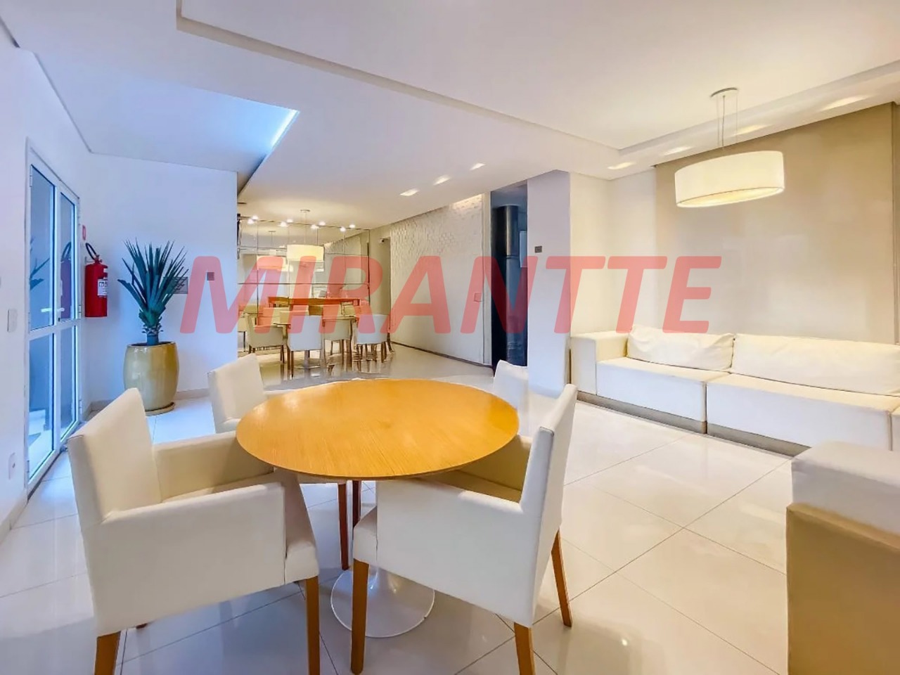 Apartamento de 71m² com 3 quartos em Vila Mazzei