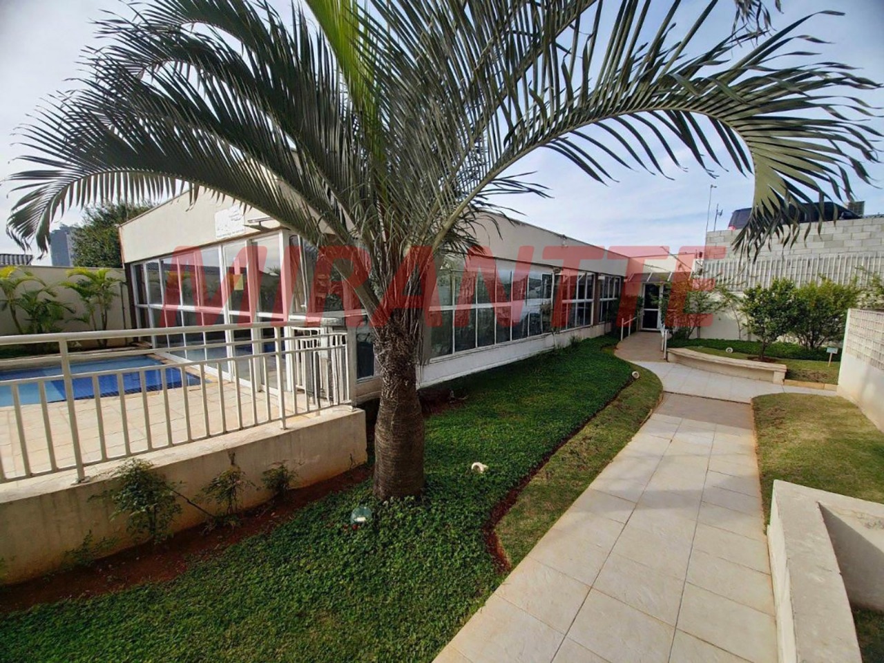Apartamento de 71m² com 3 quartos em Vila Mazzei