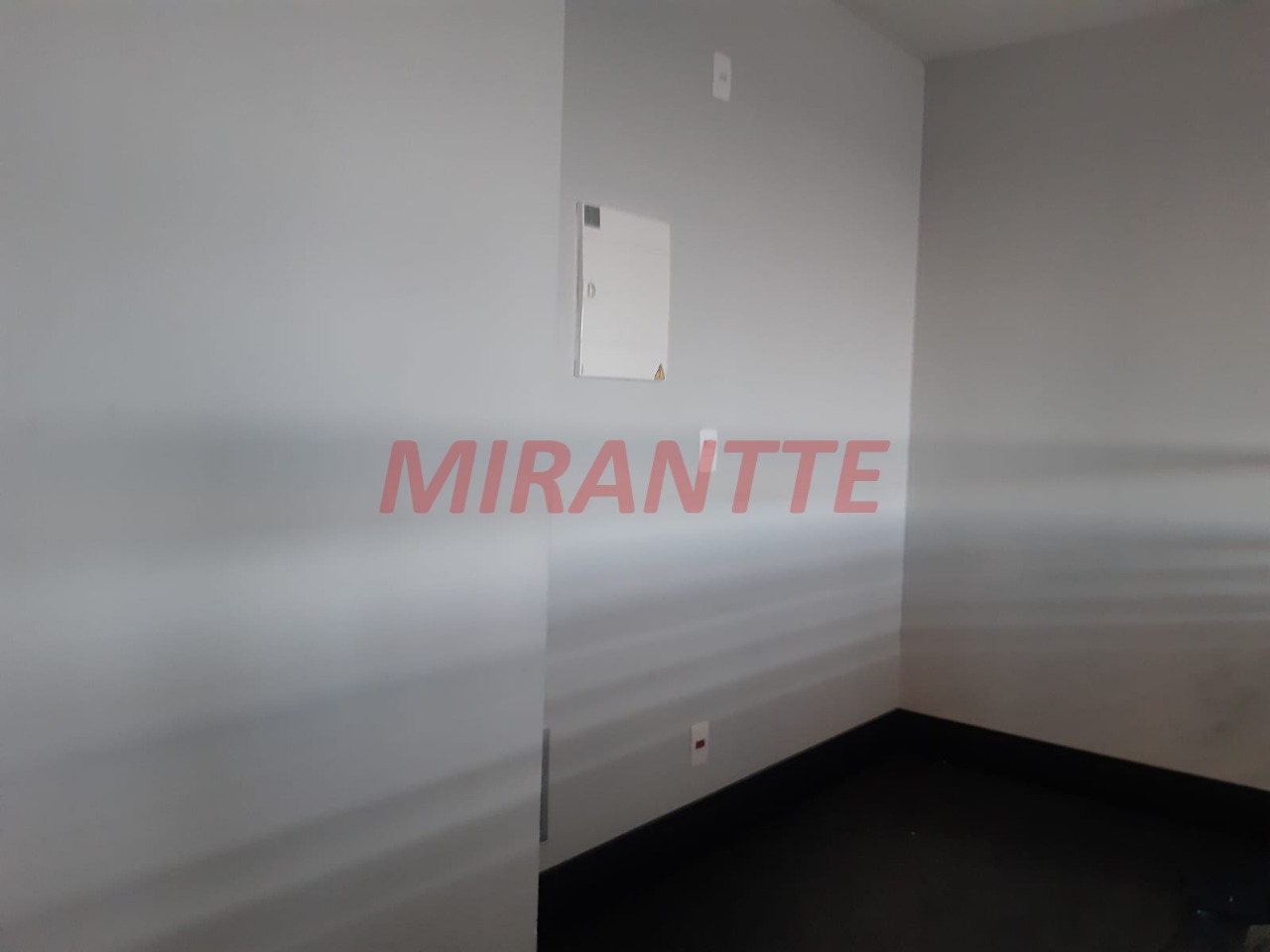 Conjunto comercial de 204m² em Santana