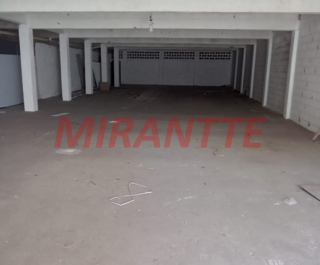 Comercial de 420m² em Parque Peruche