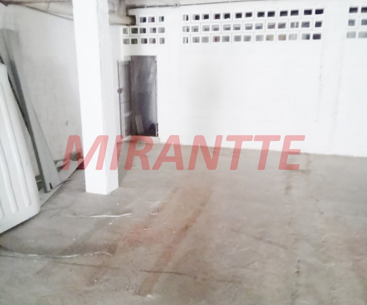 Comercial de 420m² em Parque Peruche