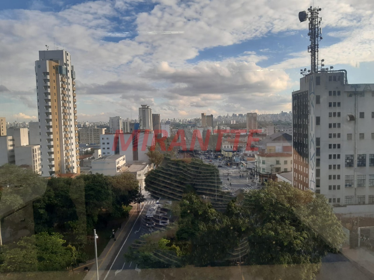 Conjunto comercial de 150m² em Vila Gustavo