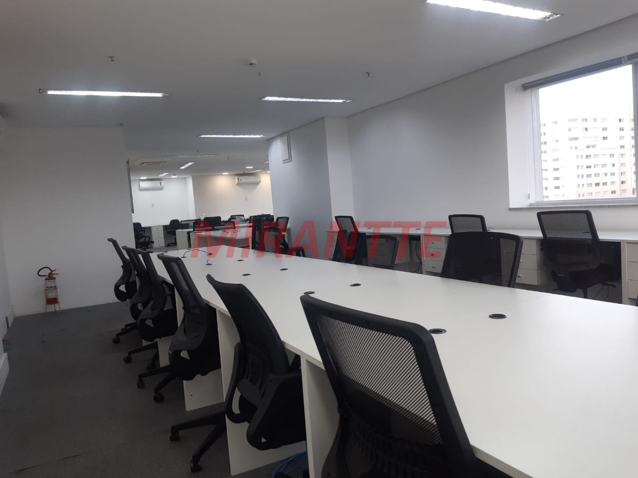 Conjunto comercial de 150m² em Vila Gustavo