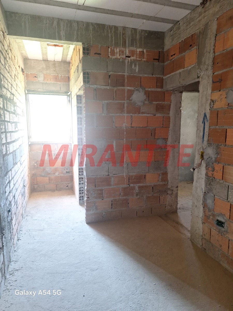 Cond. fechado de 500m² com 3 quartos em Tamanduá