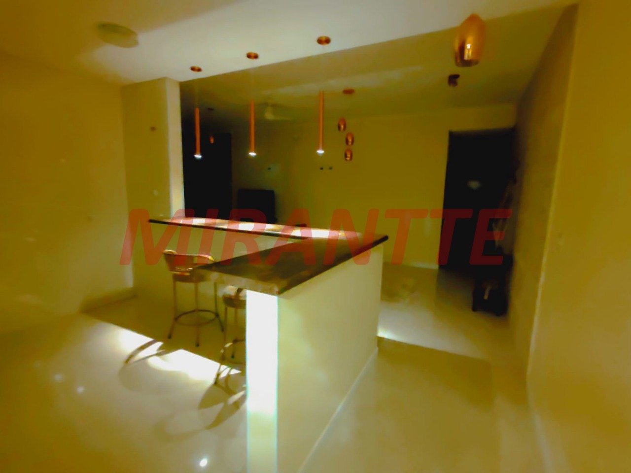 Cond. fechado de 500m² com 3 quartos em Tamanduá