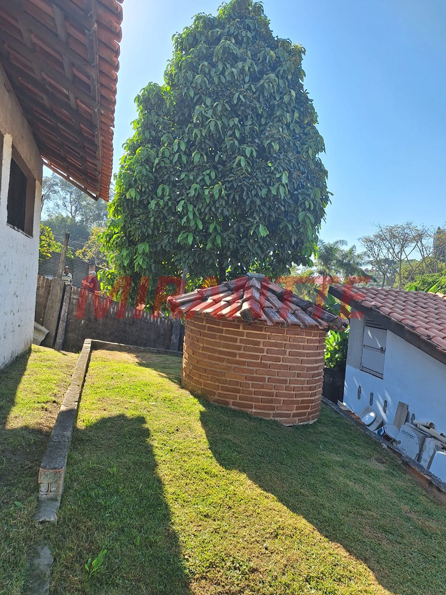 Cond. fechado de 500m² com 3 quartos em Tamanduá