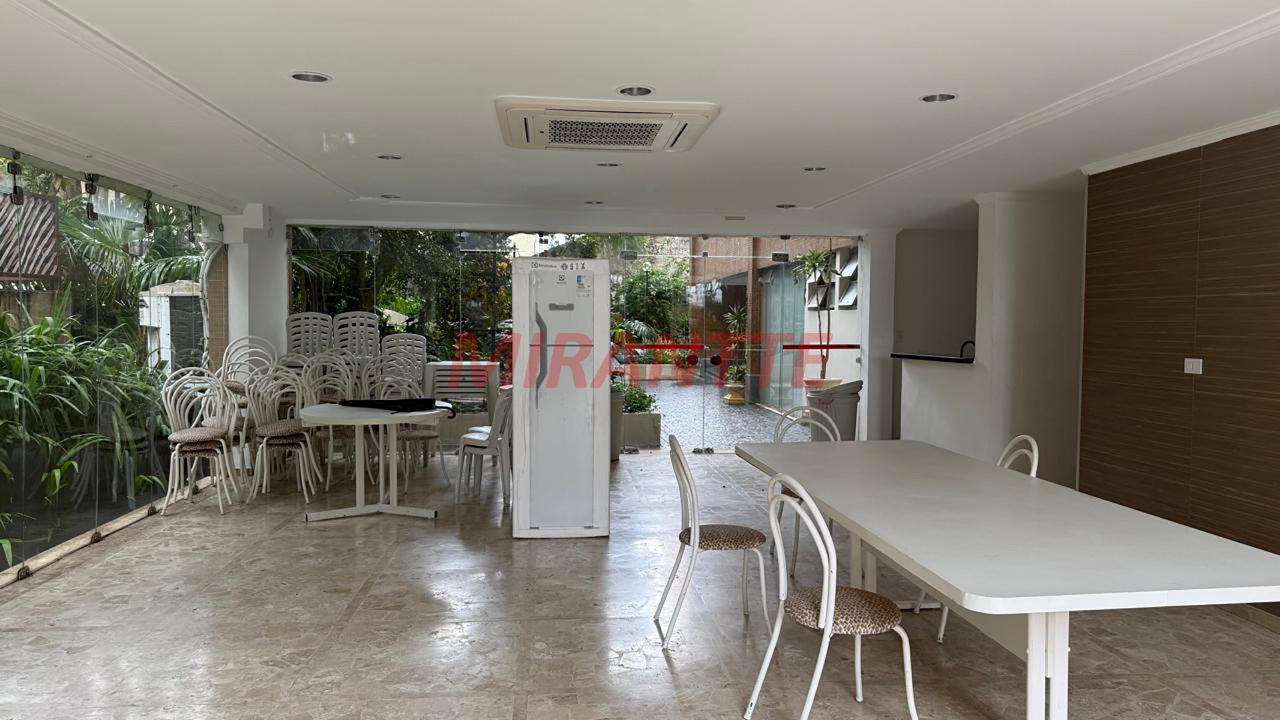 Apartamento de 130m² com 3 quartos em Santana