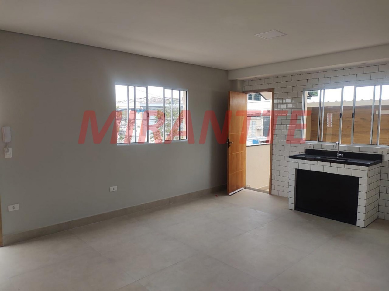 Cond. fechado de 40m² com 1 quartos em Parque Itaberaba