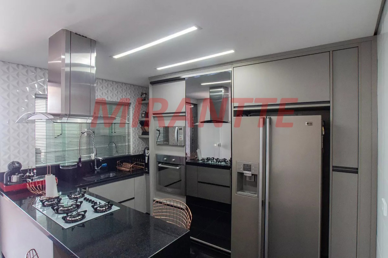 Sobrado de 183m² com 3 quartos em Vila Maria