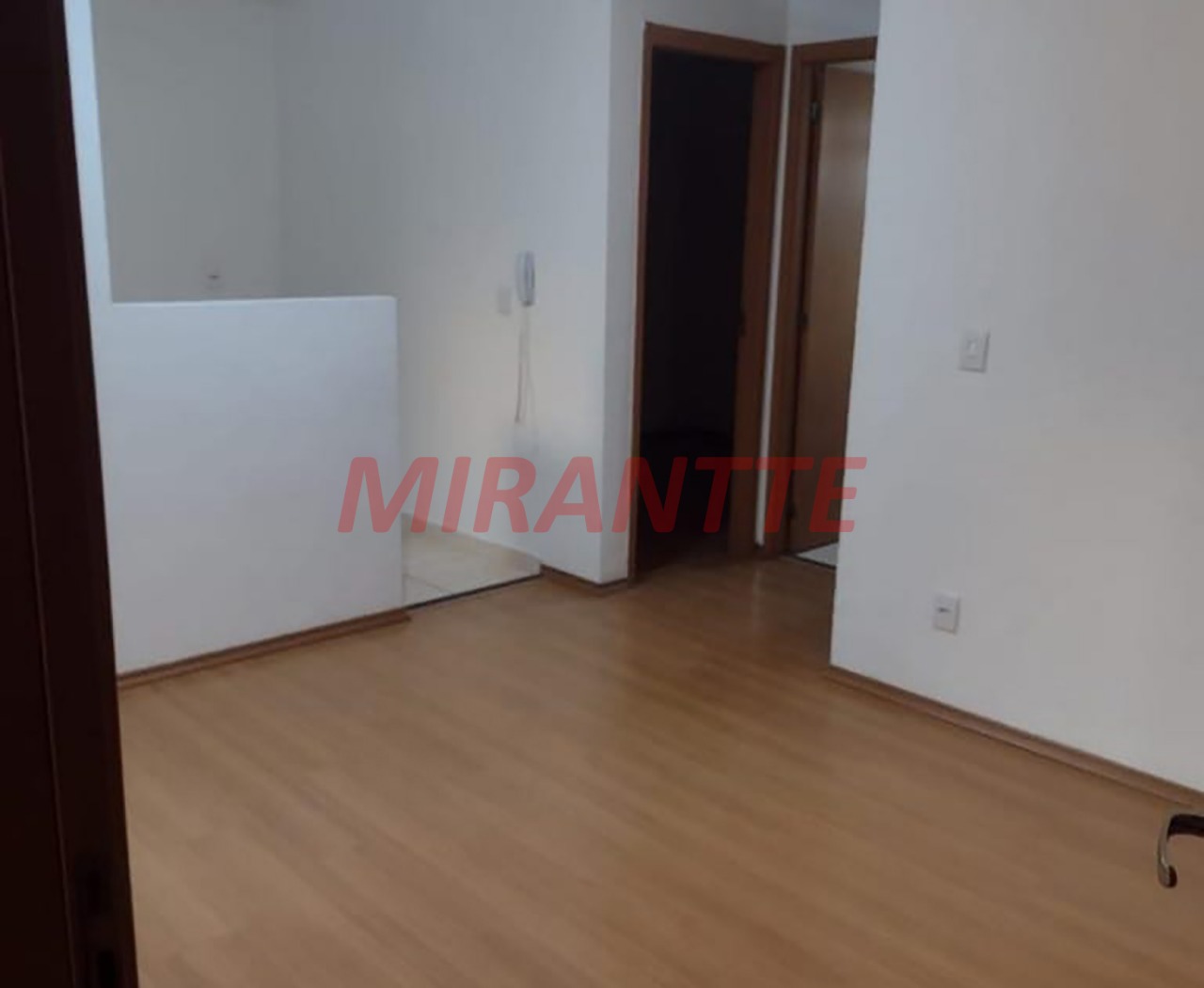 Apartamento de 43m² com 2 quartos em Água Chata