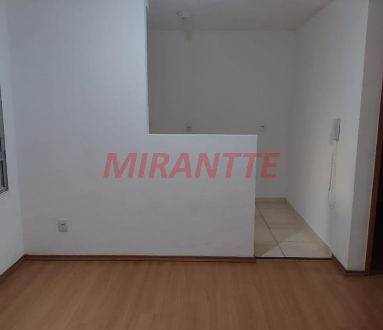 Apartamento de 43m² com 2 quartos em Água Chata