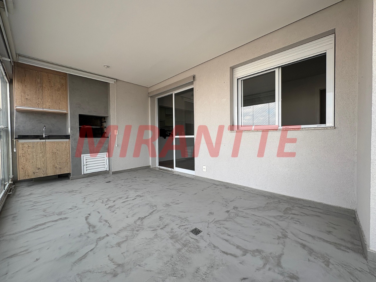 Apartamento de 71m² com 2 quartos em Santa Teresinha