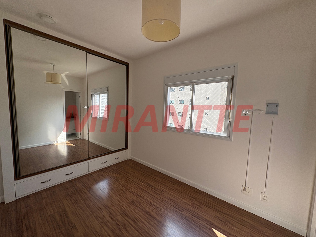 Apartamento de 71m² com 2 quartos em Santa Teresinha