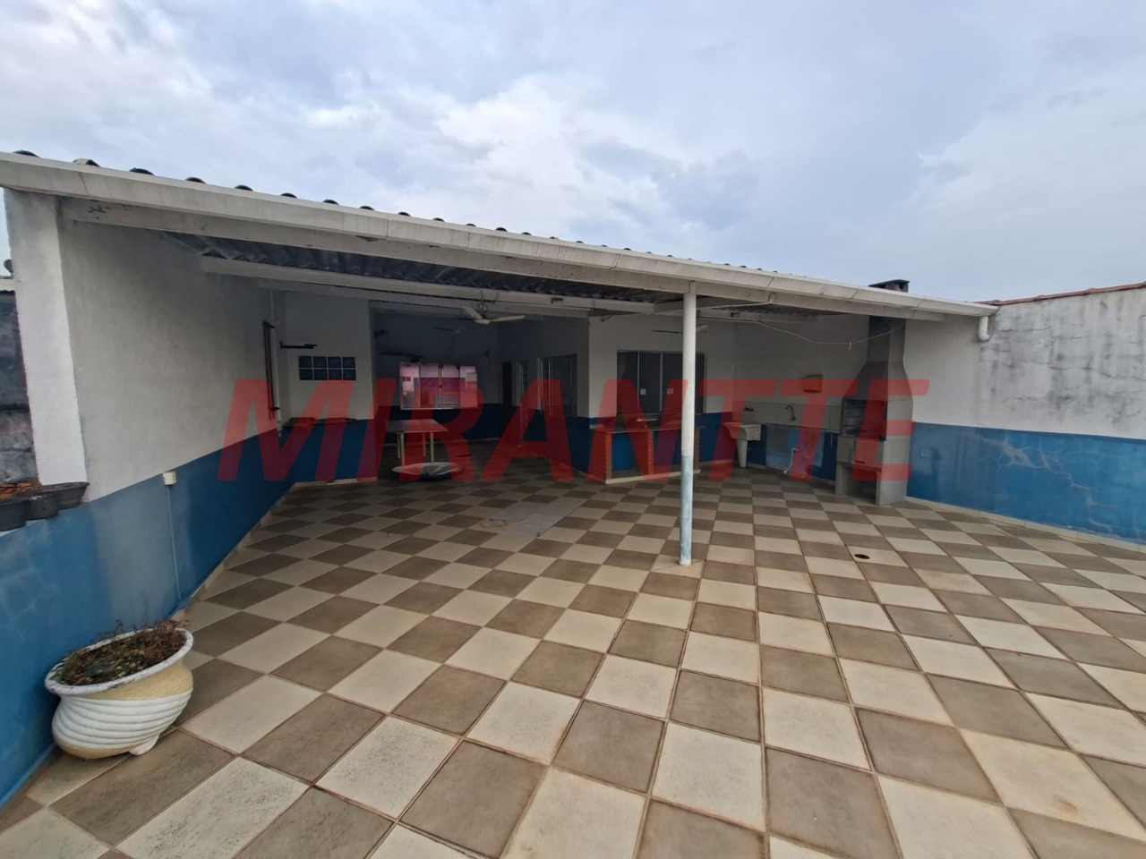 Galpao de 815m² em Vila Bandeirantes
