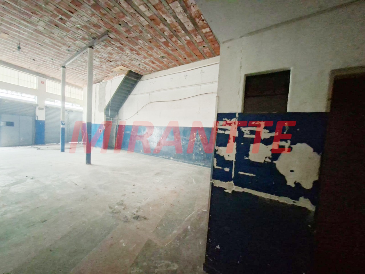 Galpao de 815m² em Vila Bandeirantes