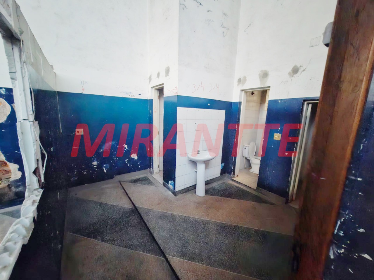 Galpao de 815m² em Vila Bandeirantes