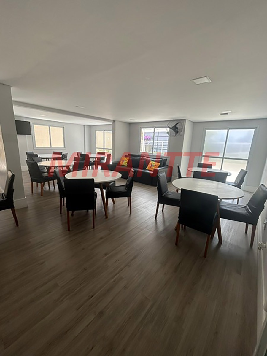 Apartamento de 58m² com 2 quartos em Vila Dom Pedro II