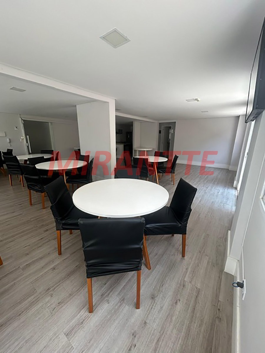 Apartamento de 58m² com 2 quartos em Vila Dom Pedro II