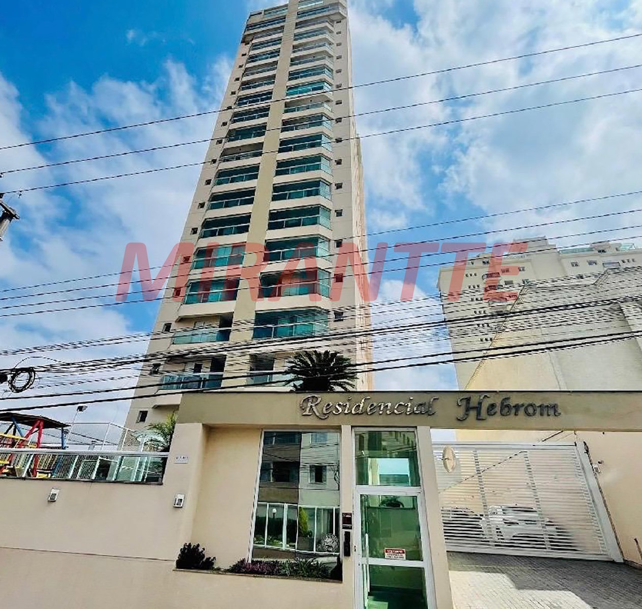 Apartamento de 76.5m² com 3 quartos em Vila Galvão