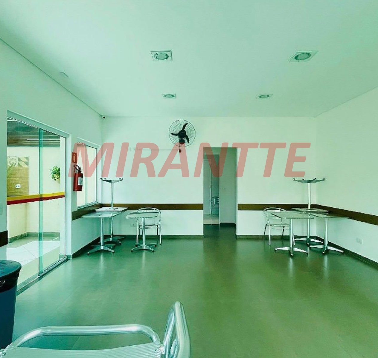 Apartamento de 76.5m² com 3 quartos em Vila Galvão