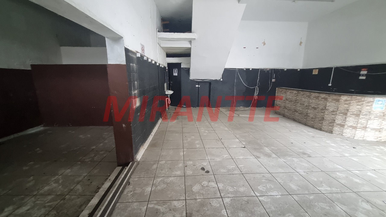 Comercial de 300m² em Casa Verde
