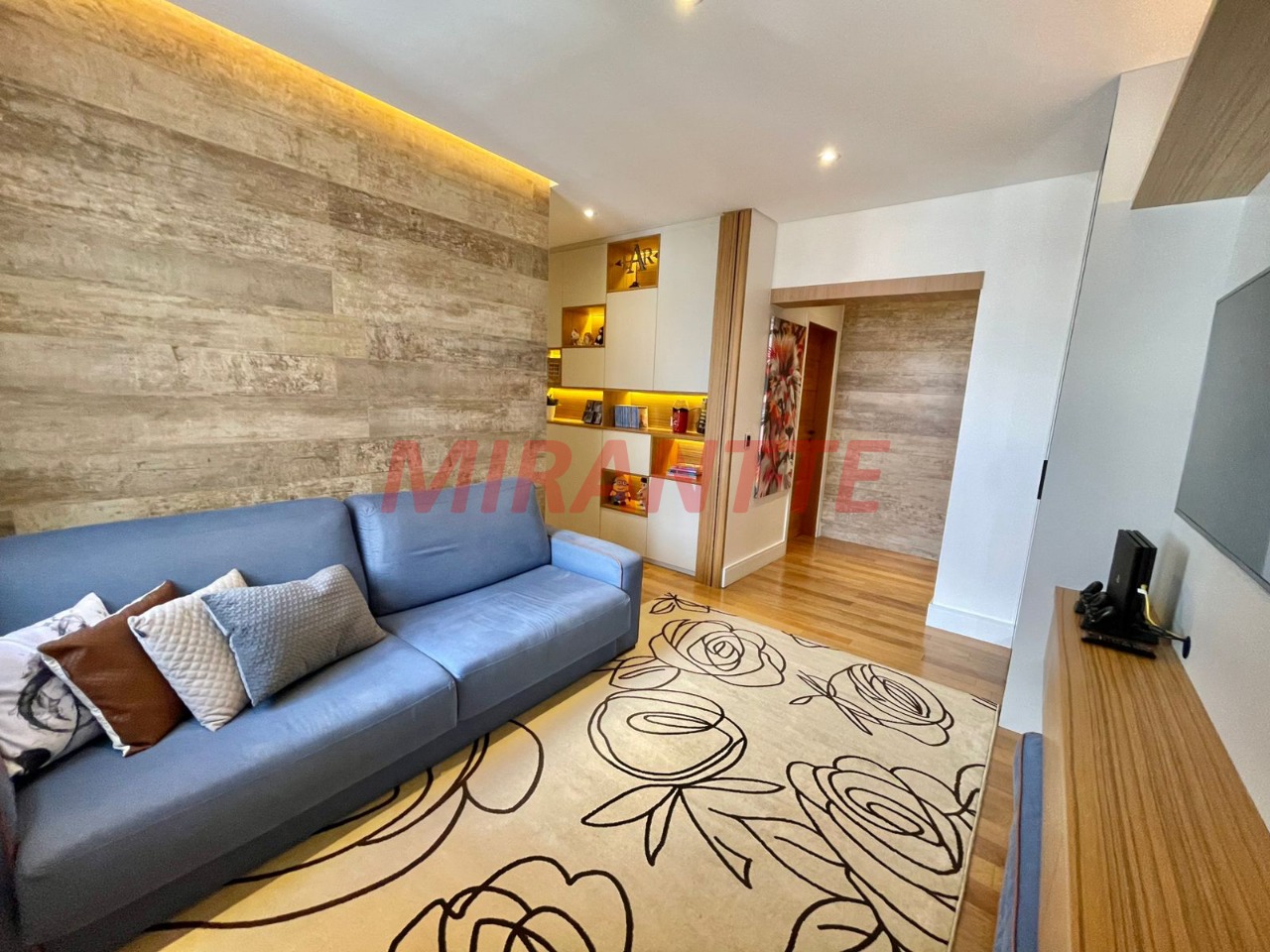 Apartamento de 280m² com 4 quartos em Água Fria